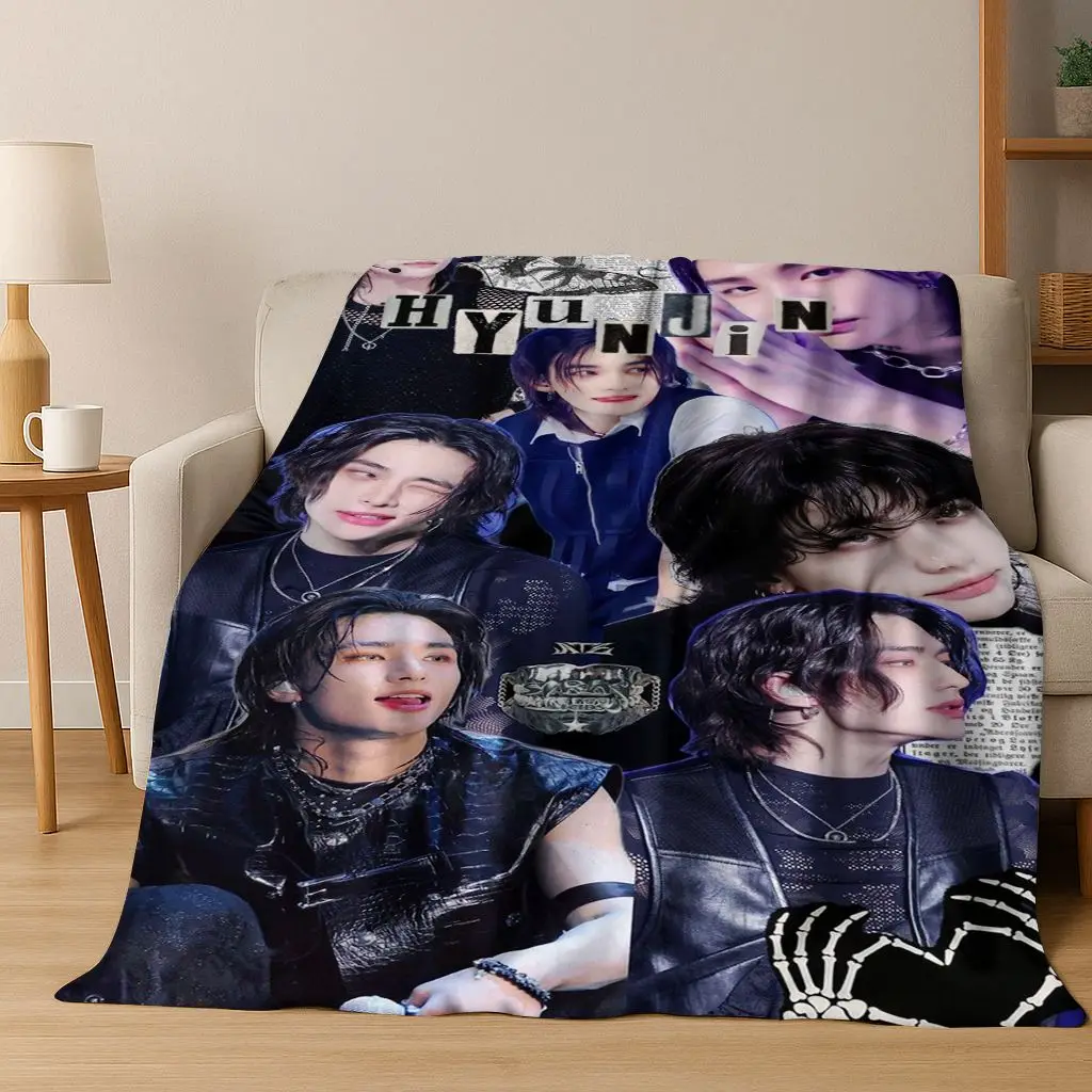 D Hyunjin Solo KPOP Flannel Th - огляд і ціна Home Office Cozy